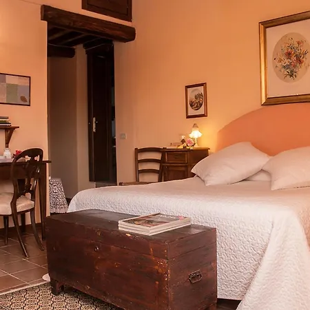 Il Poggiolo Di Country house *